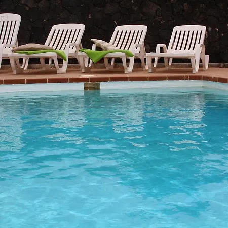 Villas Los Claveles Playa Blanca